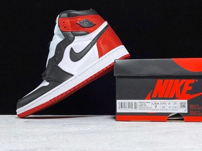 Rep Husky Retro Black 1 Satin Toe High Jordan CD0461-016 Air 0814